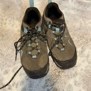 Like new Merrell shoes